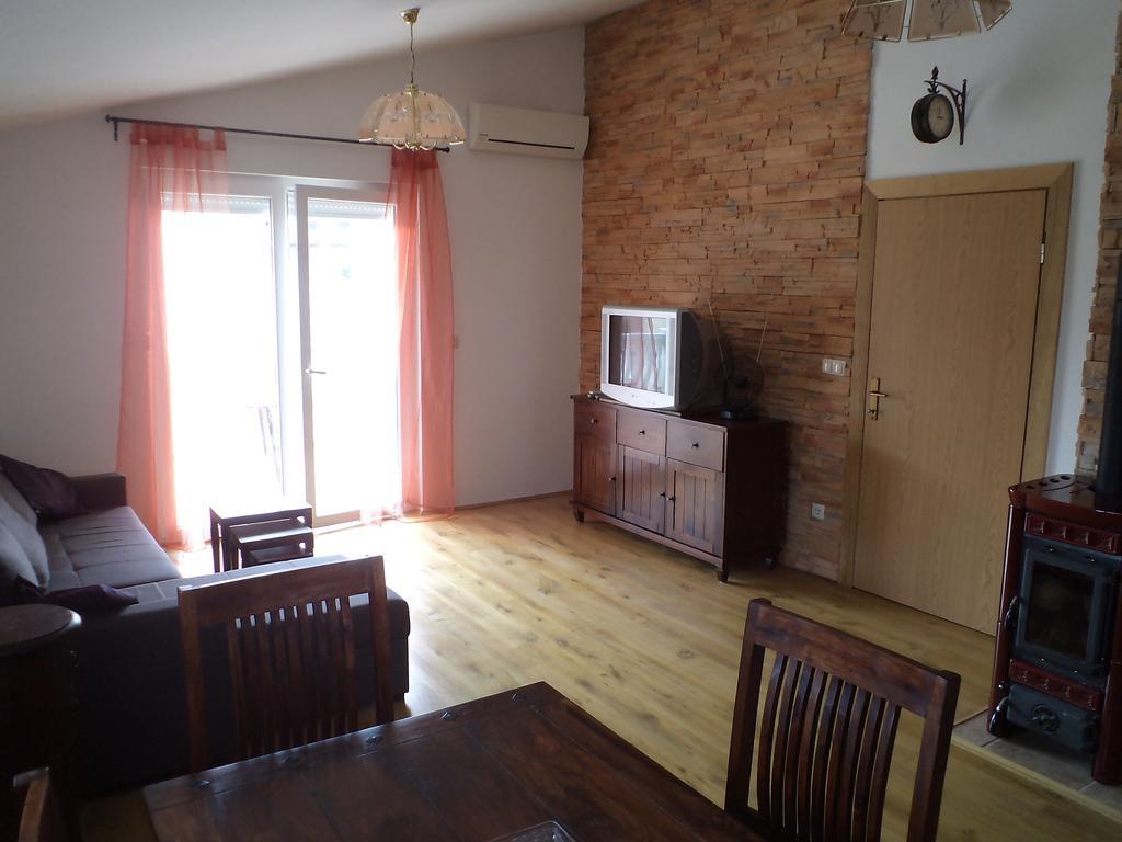 Apartment Jole シベニク エクステリア 写真