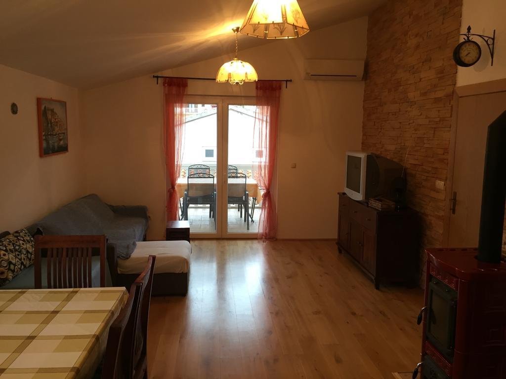 Apartment Jole シベニク エクステリア 写真